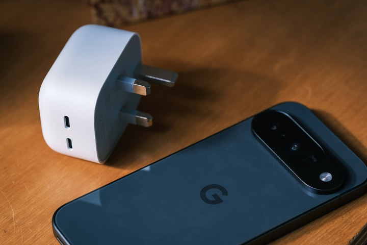 Sạc đôi Google Pixel Flex 67W: Mạnh mẽ nhưng hay 'thiên vị' Pixel
