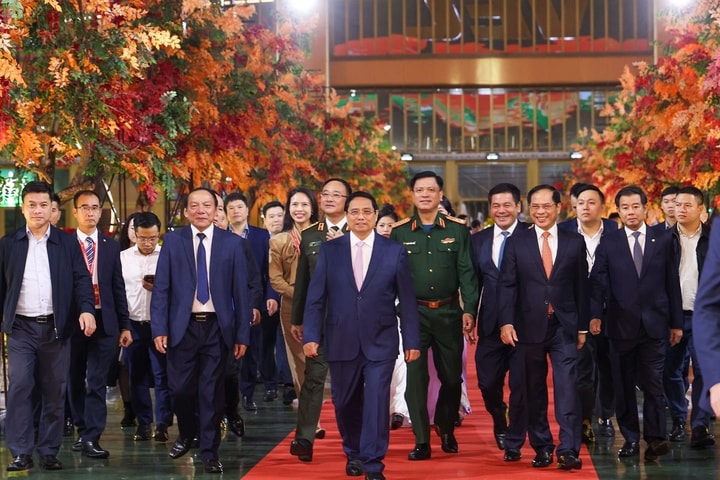 Hội chợ Mùa Thu lần thứ nhất - 2025: Đón hơn 1 triệu khách, 5.000 tỷ đồng giao dịch