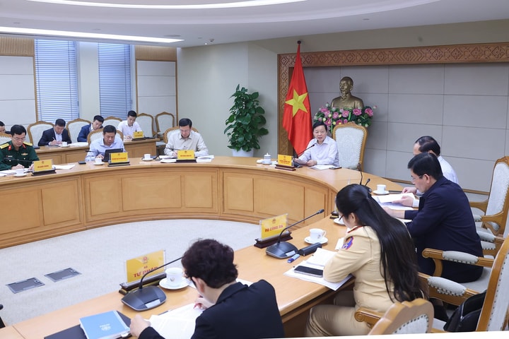 Xe ô tô sản xuất trước năm 1999 có thể không được lưu thông ở Hà Nội, TP. Hồ Chí Minh từ năm 2029
