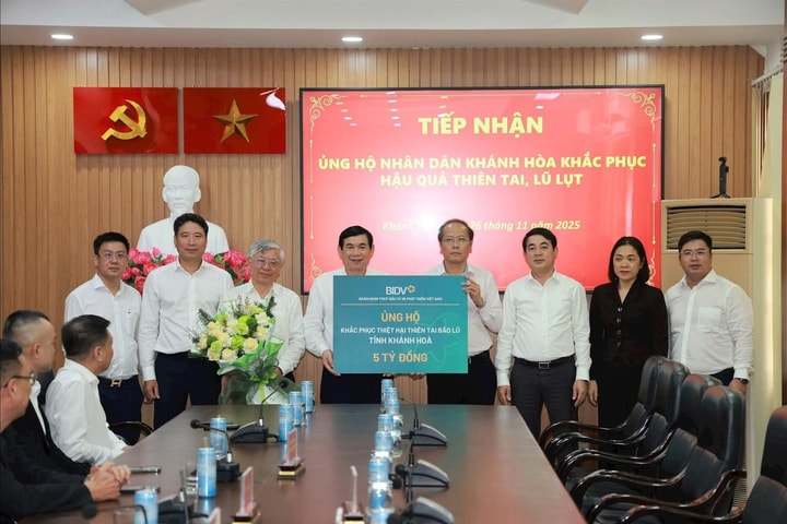 BIDV chung tay sẻ chia cùng đồng bào vùng bão lũ miền Trung