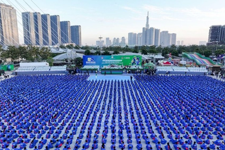 60.000 học sinh lập kỷ lục kép với màn đồng diễn Vovinam