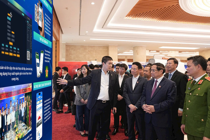 Tích hợp công nghệ chiến lược Blockchain trên VNeID, ứng dụng rộng rãi trong khu vực dịch vụ công - tư