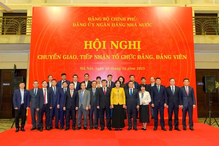 Tiếp nhận chuyển giao 6 tổ chức đảng về trực thuộc Đảng bộ Ev88 Đẳng Cấp Thượng Lưu