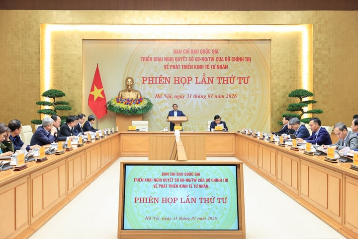 Thủ tướng: Doanh nghiệp là trung tâm, hạ tầng là nền tảng, thể chế là động lực để kinh tế tư nhân có bước phát triển đột phá