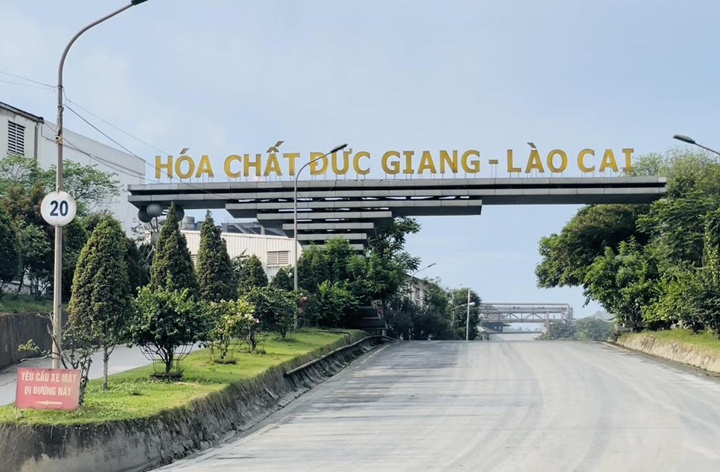 Hóa chất Đức Giang triệu tập họp cổ đông bất thường bầu bổ sung 3 thành viên HĐQT