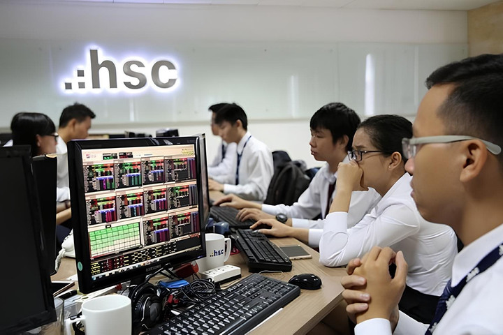 Doanh thu 6 tháng đầu năm của Chứng khoán HSC tăng 44%
