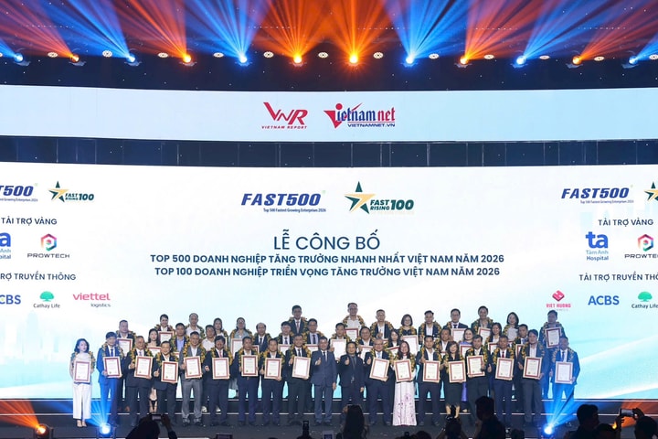 Tôn vinh doanh nghiệp tăng trưởng nhanh nhất và doanh nghiệp triển vọng tăng trưởng Việt Nam 2026