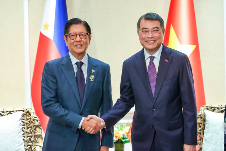 Thủ tướng Lê Minh Hưng tiếp xúc song phương với các nhà Lãnh đạo ASEAN