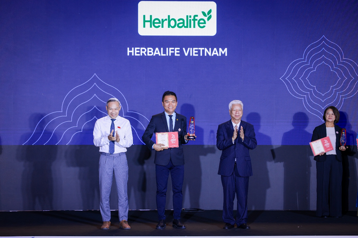 Herbalife được vinh danh Top 10 doanh nghiệp vì cuộc sống cộng đồng 2025-2026