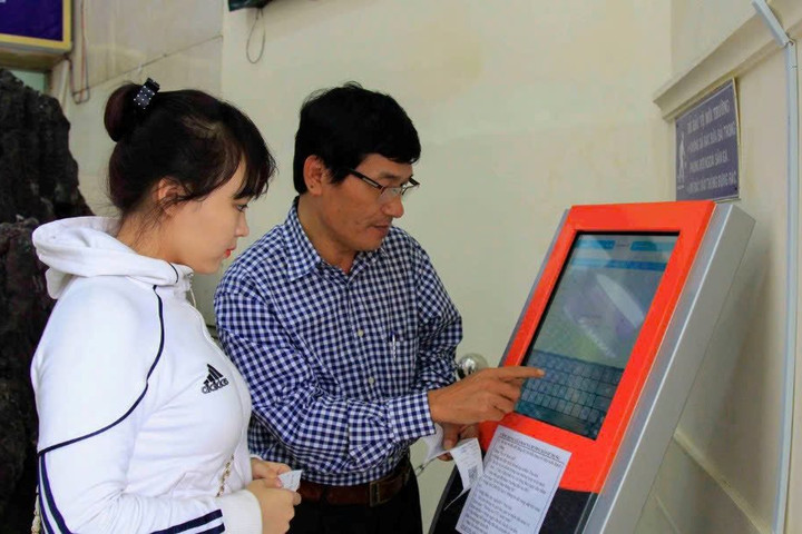 Từ ngày 15/5, có thể đổi vé trực tuyến mà không cần ra ga