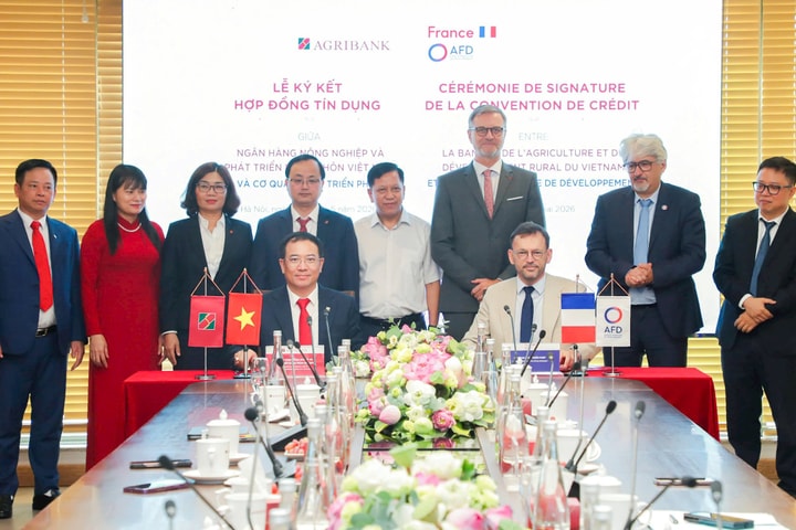 Agribank ký kết Hợp đồng tín dụng Hạn mức tài chính khí hậu với Cơ quan Phát triển Pháp