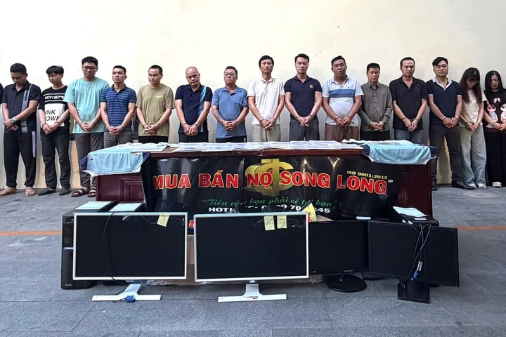 Khởi tố, bắt tạm giam 17 đối tượng núp bóng doanh nghiệp mua bán nợ để cưỡng đoạt tài sản