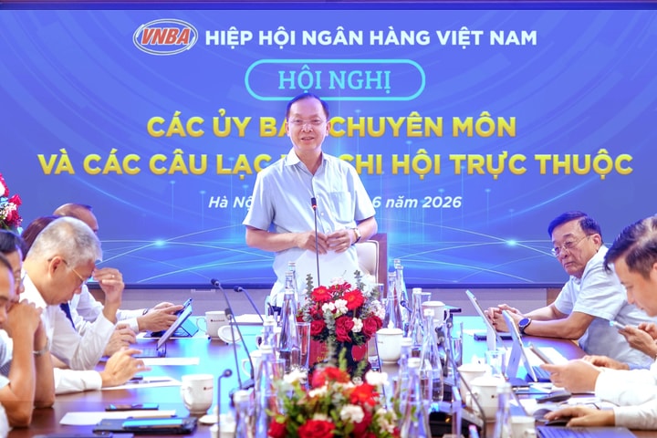 Hiệp hội Ngân hàng làm việc với các Ủy ban chuyên môn, Câu lạc bộ và Chi hội trực thuộc