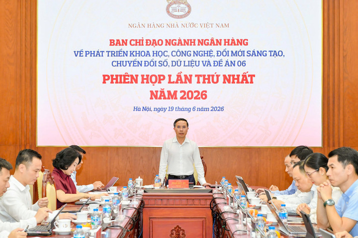 Thống đốc Phạm Đức Ấn  họp  Ban Chỉ đạo ngành Ngân hàng về phát triển khoa học, công nghệ, đổi mới sáng tạo, chuyển đổi số, dữ liệu và Đề án 06
