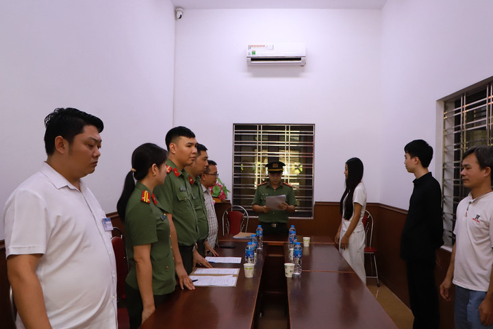 Khởi tố 3 đối tượng về tội “rửa tiền” cho đường dây lừa đảo trên không gian mạng