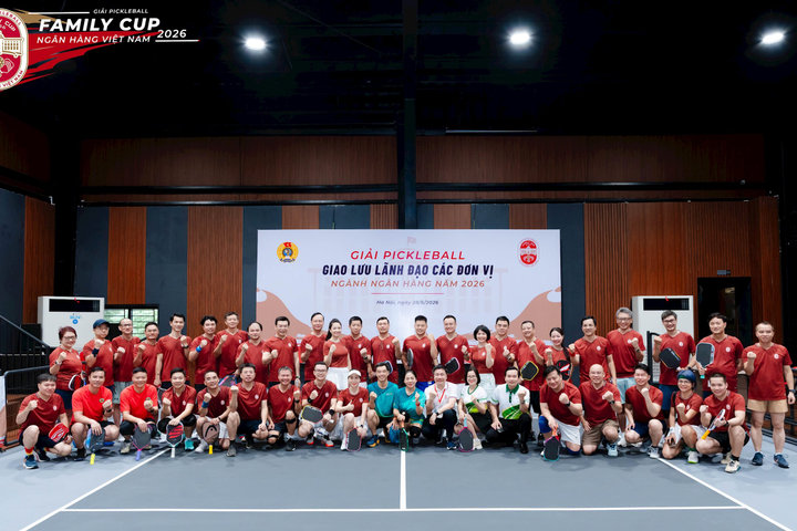 Sôi nổi và thắm tình đoàn kết: Điểm nhấn giao lưu lãnh đạo tại Pickleball Family Cup Ngân hàng Việt Nam 2026