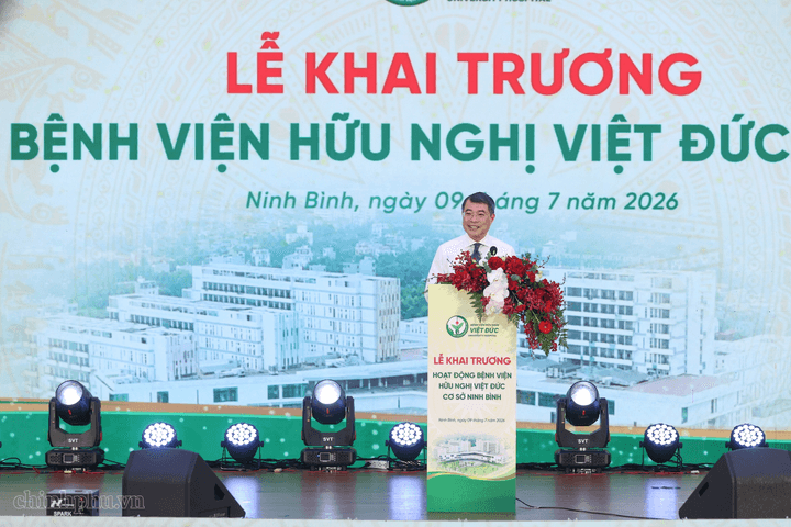 Thủ tướng Lê Minh Hưng: Đầu tư cho y tế không chỉ để phục vụ khám, chữa bệnh mà còn để đầu tư cho tương lai