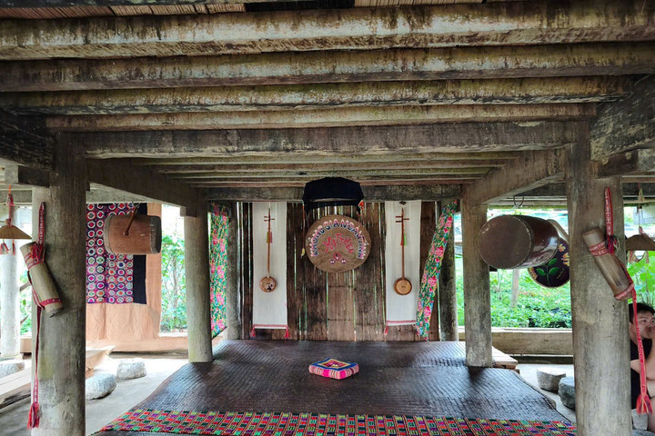 Lâm Thượng – nơi bình minh thức cùng mái nhà sàn