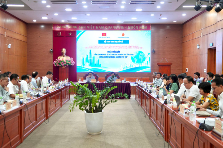 Triển vọng kinh tế Việt Nam: Xác lập mô hình tăng trưởng mới để hiện thực hóa mục tiêu “hai con số”
