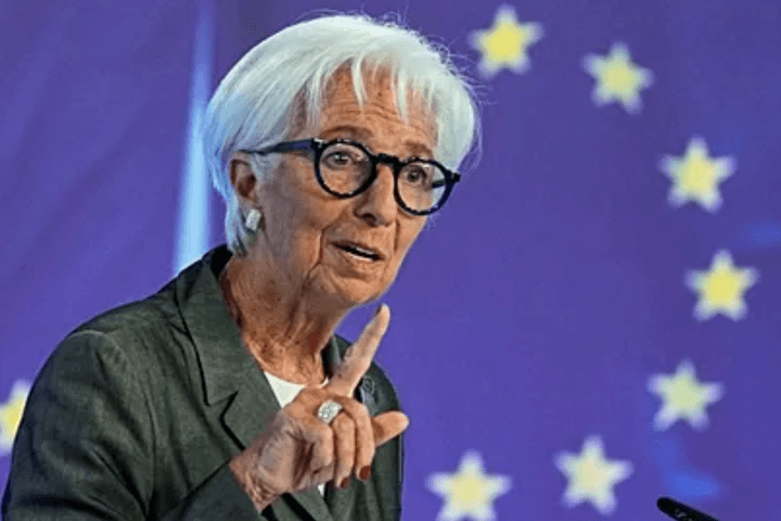 Chủ tịch ECB Lagarde để ngỏ khả năng tăng lãi suất vào tháng 9