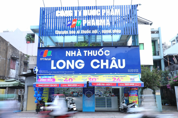 Chuỗi Long Châu của FPT Retail sở hữu hơn 2.600 nhà thuốc, doanh thu tăng trưởng 33%
