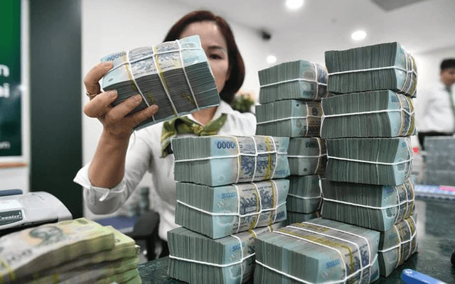 Dòng vốn ngân hàng tiếp sức cho mục tiêu tăng trưởng 2 con số