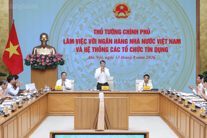 Thủ tướng Chính phủ làm việc với Ngân hàng Nhà nước Việt Nam và hệ thống các tổ chức tín dụng