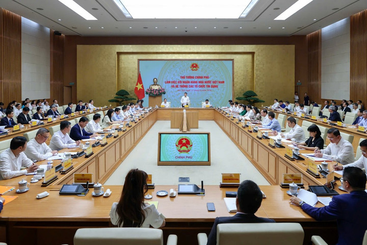 Kết luận của Thủ tướng Chính phủ Lê Minh Hưng tại Buổi làm việc với Ngân hàng Nhà nước Việt Nam và hệ thống các tổ chức tín dụng