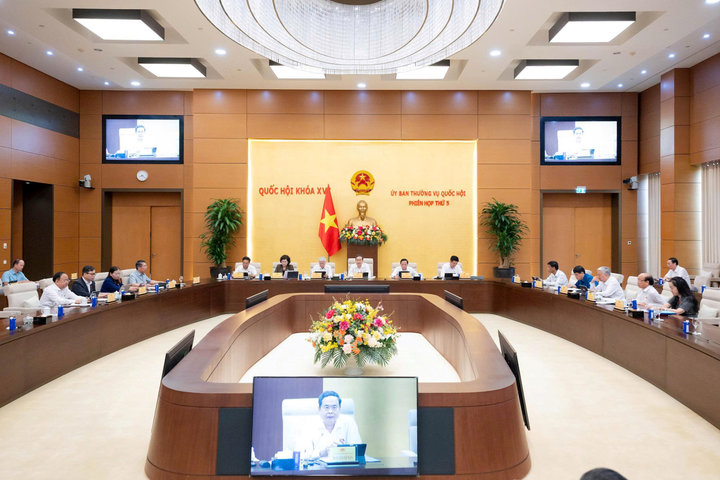 UBTVQH cho ý kiến việc giải trình, tiếp thu, chỉnh lý dự thảo Luật sửa đổi, bổ sung 3 dự án luật thuộc lĩnh vực ngân hàng