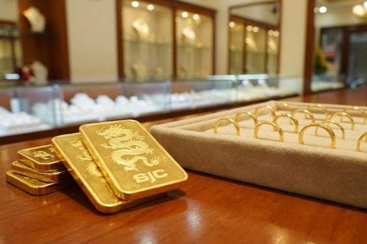 Ngày 12/9: Giá vàng trong nước tăng 600.000 đồng/lượng