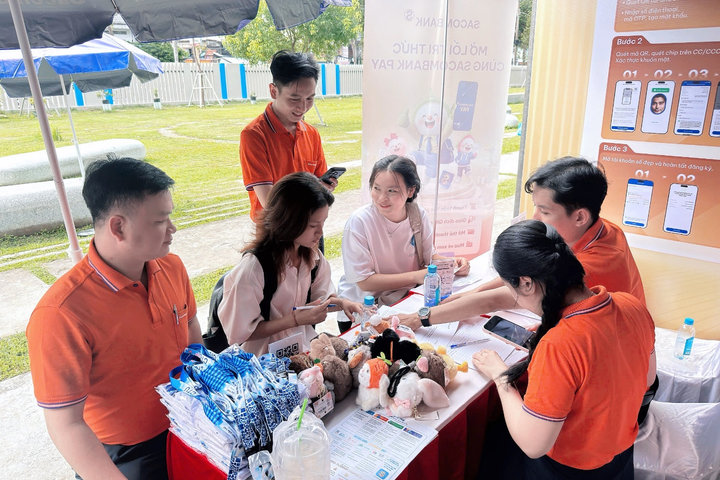 SACOMBANK đồng hành cùng mùa tựu trường, thêm ưu đãi - trọn tiện ích