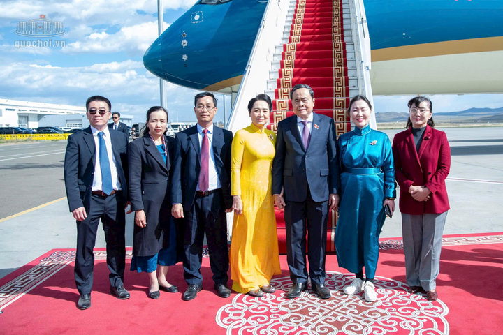 Chủ tịch Quốc hội Trần Thanh Mẫn kết thúc tốt đẹp chuyến thăm chính thức Mông Cổ