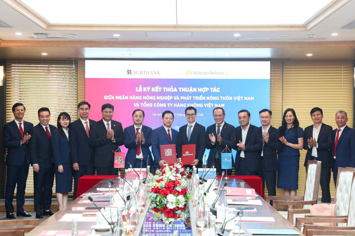 Agribank và Vietnam Airlines ký kết Thỏa thuận hợp tác toàn diện, kết nối hệ sinh thái hàng không - tài chính ngân hàng